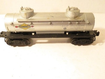 LIONEL POST-WAR TRAINS 2465 SUNCO TANK CAR-  0/027- VG- COIL COUPLERS- M56