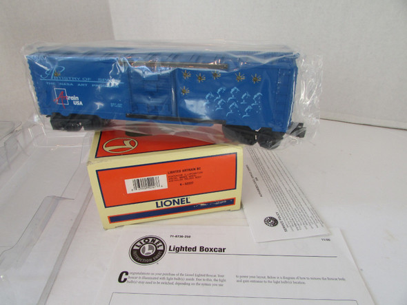 Lionel 52227 Lighted Artrain  Boxcar Boxed LN 2000  B7