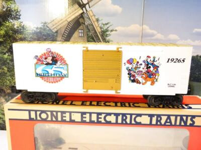 LIONEL TRAINS - 19265 MICKEY'S 65TH BIRTHDAY HI-CUBE BOXCAR- 0/027- NEW - B2