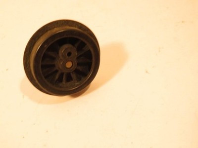 LIONEL PART POST-WAR GEARED WHEEL W/AXLE - 1 1/2"'- SR29