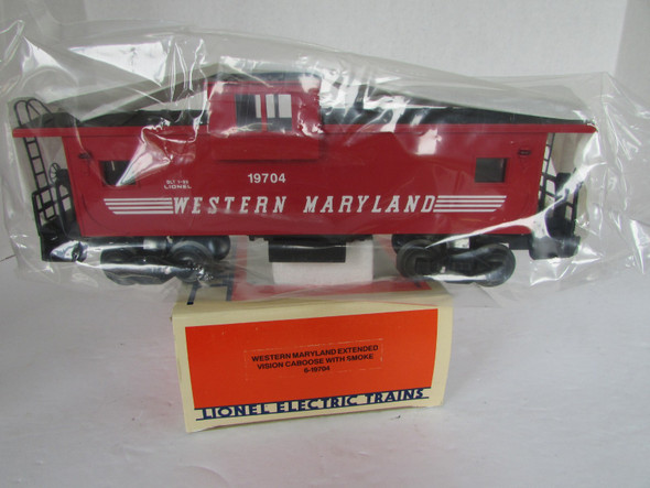 Lionel  19704 Western Maryland Extended Vision Caboose with Smoke 1989  NIB  B12