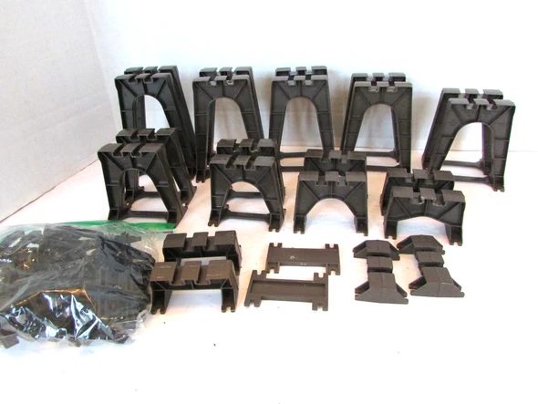 Lionel #2110  Trestle Set Complete with 22 Track Support Clips Brown Used SH