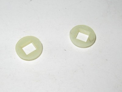 LIONEL POST-WAR ORIGINAL HO PART 0100-22 - INSULATING WASHERS(K) -2 -NEW -SR42