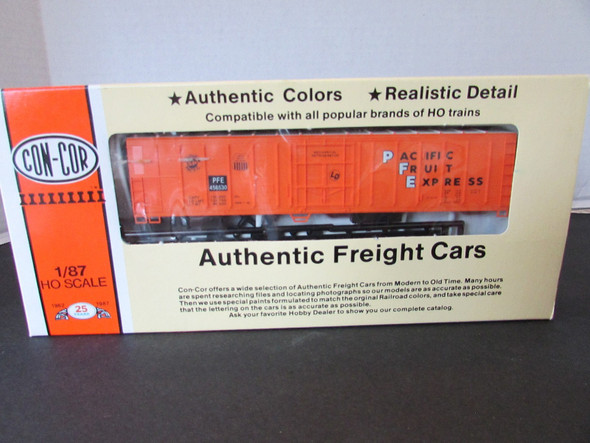 Con-Cor HO 57' Mechanical Reefer Pacific Fruit Express Kit  Orange Car Kit S31B