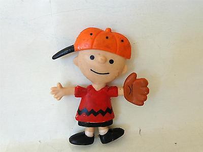 VINTAGE TOY -VINYL CHARLIE BROWN BASEBALL FIGURE- GOOD CONDITION - BB7