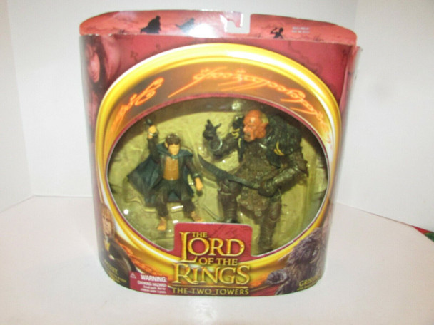 TOY BIZ 81178 LORD OF RINGS TWO TOWERS GRISHNAKH & MERRY ACTION FIGURES NEW L11
