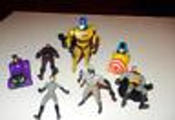 BATMAN - EIGHT ASSORTED VEHICLES & FIGURES ETC  - GOOD- L133