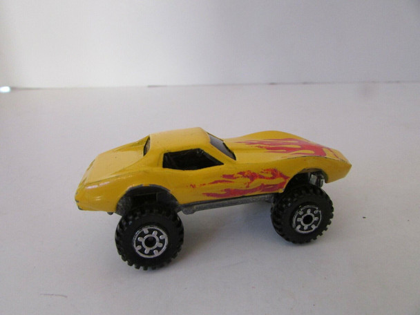 MATTEL HOT WHEELS DIECAST CAR MALAYSIA YELLOW CORVETTE MONSTER CAR 1975  H2 MATTEL HOT WHEELS DIECAST CAR MALAYSIA YELLOW CORVETTE MONSTER CAR 1975  H2