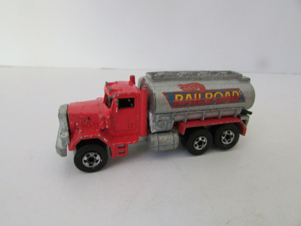 MATTEL HOT WHEELS DIECAST MALAYSIA 1979 PETERBILT RAILROAD TANKER TRUCK   H2