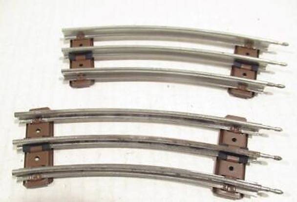 LIONEL- TWO 027 - 1/2 CURVED TRACK SECTIONS- SALE- EXC.+ - B4R