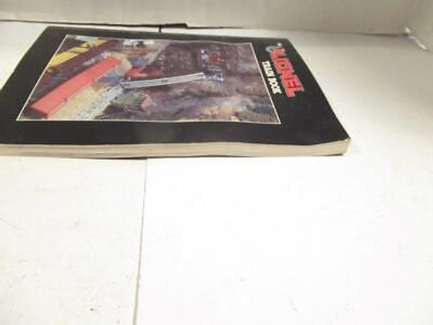 THE LIONEL TRAIN BOOK - 1986- MICHIGAN- GREAT INFO - SH THE LIONEL TRAIN BOOK - 1986- MICHIGAN- GREAT INFO - SH