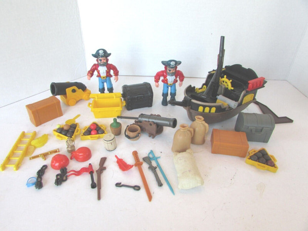 ASST LOT OF PIRATE BOOTY FIGURES BOAT PIRATES CHESTS CANNON BALLS CANNON... H23