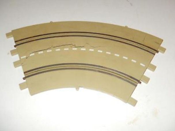 MONOGRAM- ORIGINAL 1/32ND SCALE CURVE TRACK SECTION #3026- GOOD  L233