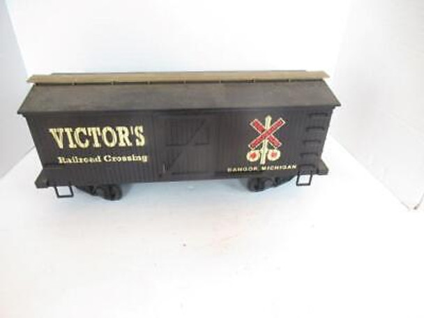 G SCALE - VICTOR'S RAILROAD CROSSING - BANGOR, MICHIGAN STOCK CAR- EXC-SH
