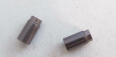 LIONEL PART -8040-150 - PAIR OF BRUSHES -   NEW - SR106