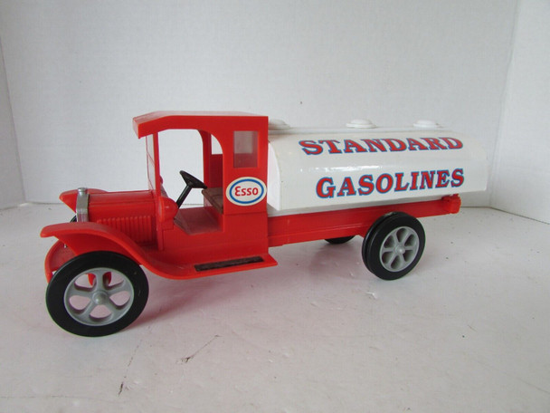 VINTAGE ESSO STANDARD GASOLINES OIL TANKER TRUCK 1994 LTD ED LIGHTS SOUND S1