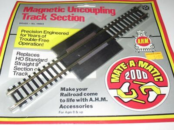 HO VINTAGE AHM #19003- BRASS MAGNETIC UNCOUPLING TRACK -SEALED- NEW - S31UU HO VINTAGE AHM #19003- BRASS MAGNETIC UNCOUPLING TRACK -SEALED- NEW - S31UU