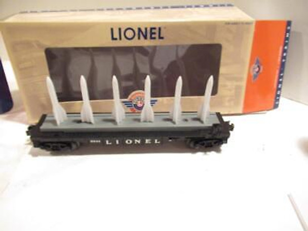 LIONEL PWC 29410 BLACK FLAT CAR W/MISSILES -0/027- LN- BXD- D/C TRUCKS-