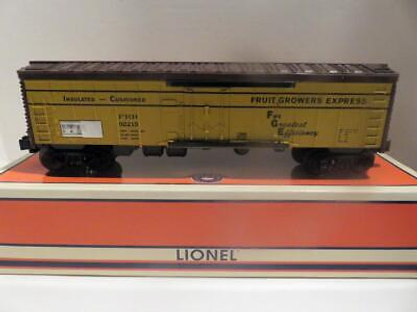 LIONEL TRAINS 15888 FRUIT GROWER REEFER CAR 0/027 D/C TRUCKS-NEW-SH