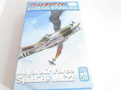 TESTORS 1/72ND ROYAL AIR FORCE SPITFIRE MK22 FIGHTER JET KIT NEW- S31L