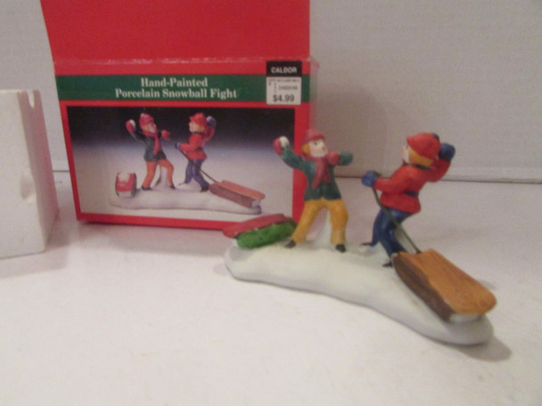 LEMAX 23050 SNOWBALL FIGHT 1992 FIGURINE BOXED 2.25 X 4"  L137