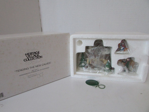 DEPT 56 58395 HERITAGE VILLAGE TENDING THE NEW CALVES SET OF 3  L137