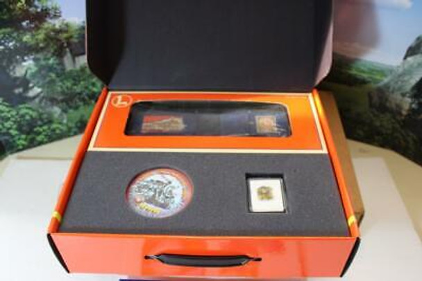 LIONEL  1994 RAILROADER CLUB GOLD MEMBER KIT W/BOXCAR - NEW- B13