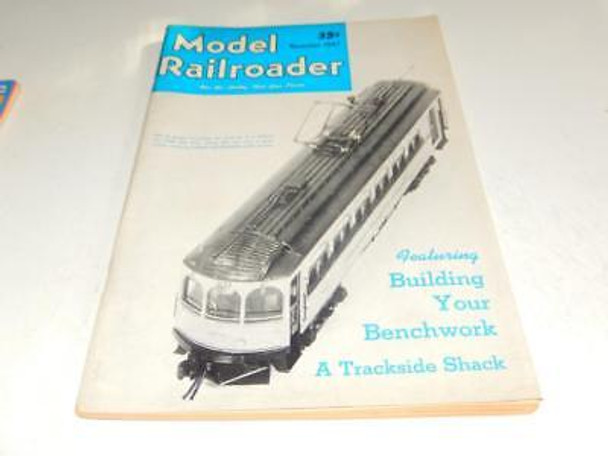 VINTAGE MODEL RAILROADER MAGAZINE- NOVEMBER 1947   - FAIR- W4 VINTAGE MODEL RAILROADER MAGAZINE- NOVEMBER 1947   - FAIR- W4