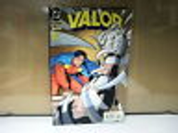 L5 DC COMIC VALOR ISSUE 20 JUNE 1994 IN DECENT CONDITION