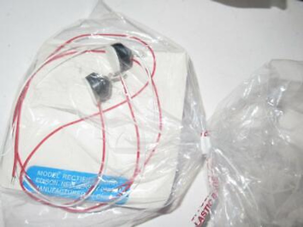 HO VINTAGE MODEL POWER  PACKAGE OF TWO PEEL N' STICK LIGHTS- EXC.- M14 HO VINTAGE MODEL POWER  PACKAGE OF TWO PEEL N' STICK LIGHTS- EXC.- M14