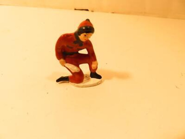 METAL FIGURE - POLICEMAN  - FAIR -  2 1/2" - H12
