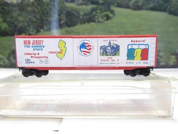 N SCALE KADEE- NEW JERSEY BOXCAR   - LN- BOXED - M66