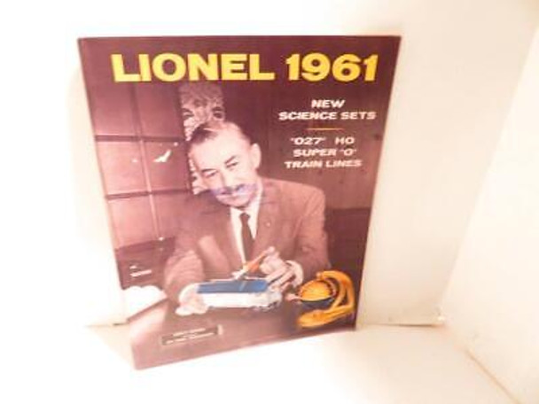 LIONEL POST-WAR TRAINS - 1961 DEALER ADVANCE BLACK & WHITE  CATALOG- LN -W79