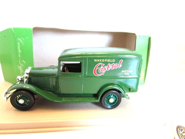 Eligor 1072 Ford V8 Camionnette 1934 Castrol Delivery Truck Green   Lot-E
