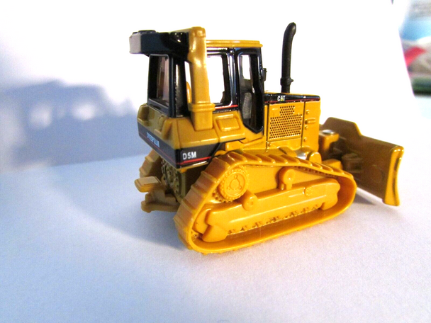 Norscot CAT D5M Tractor Dozer Diecast Construction Vehicle 1/87 HO Scale  H3 Norscot CAT D5M Tractor Dozer Diecast Construction Vehicle 1/87 HO Scale  H3