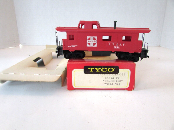 AHM  Union Pacific #510 Caboose Yellow HO Boxed E2