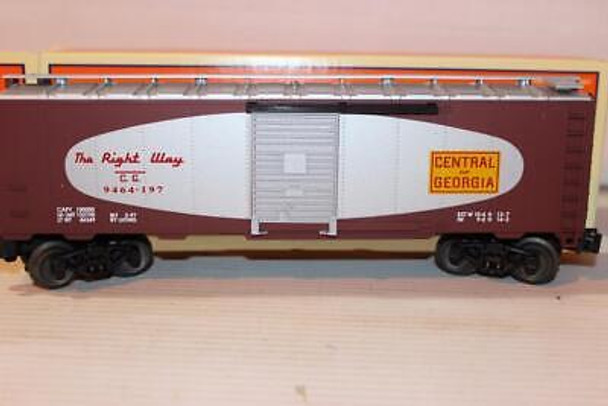 LIONEL- 17224- CENTRAL OF GEORGIA STANDARD 'O' BOXCAR - D/C TRUCKS- NEW - HC2