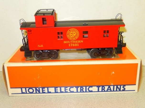 LIONEL VAULT- 17601 SOUTHERN STANDARD 'O' WOOD-SIDED CABOOSE-NEW - B2R