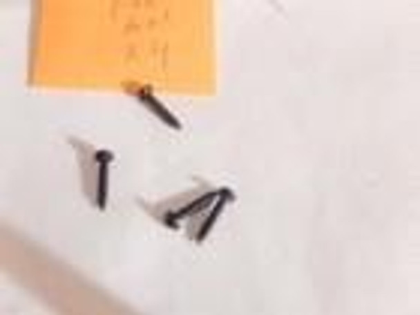LIONEL PART- 600-0352-031- #4 X 5/8" PAN HEAD SCREWS- 4 - NEW -H12
