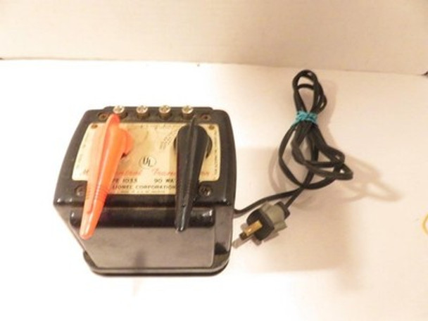 LIONEL POST-WAR 1033 - 90 WATT TRANSFORMER EXC. - WORKS FINE   - B6R