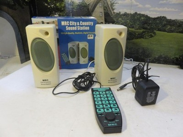 MRC AA552 CITY/COUNTRY SOUND STATION W/REMOTE & SPEALERS- BXD- WORKS FINE- W51