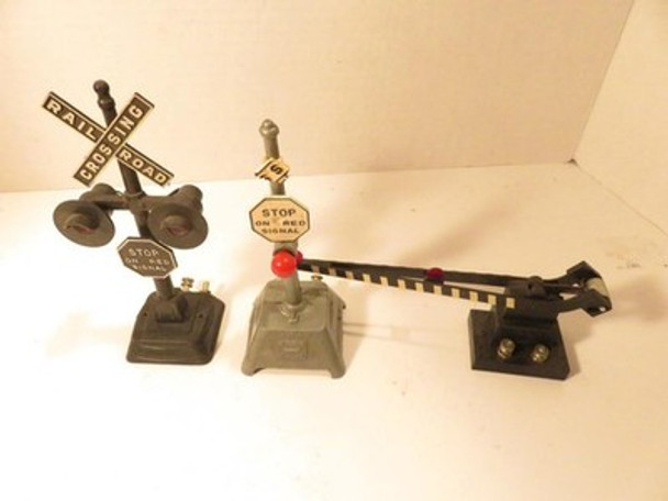 POST-WAR TRAINS-  THREE ACCESSORIES- GOOD FOR PARTS- S31LL