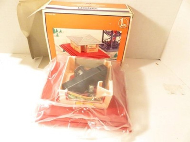 LIONEL TRAINS- 12962 OPERATING WHISTLE SHED - 0/027- NEW- B19