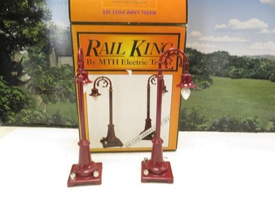 MTH TRAINS - 1030 - #59 MAROON GOOSENECK STREET LAMP SET- DIECAST - NEW- SH