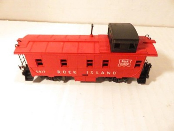 LIONEL POST-WAR HO TRAINS- 0857 ROCK ISLAND CABOOSE- GOOD - M12