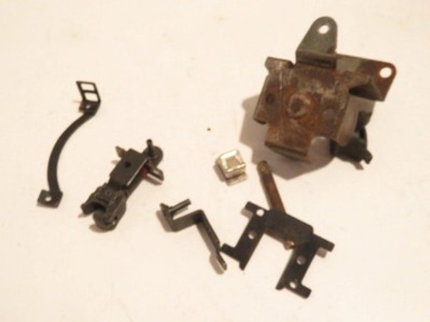 LIONEL - SMALL MIX OF GOOD PARTS- SEE PIC - M50|297459524412