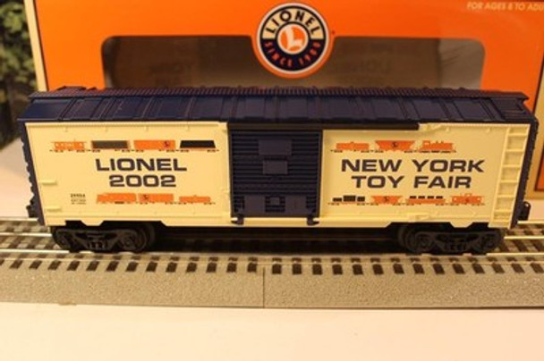 LIONEL- 29904- 2002 TOY FAIR BOXCAR - NEW- 0/027- A1|396917840016
