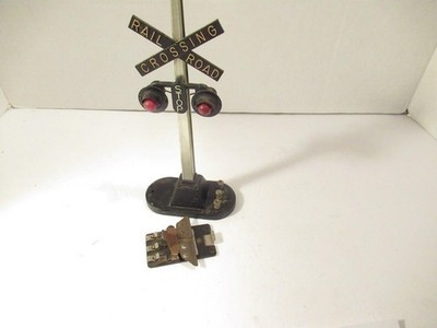LIONEL TRAINS POST-WAR 154 HIGHWAY FLASHER SIGNAL WORKS GOOD -W/PLATE- GOOD -M54|396988866114