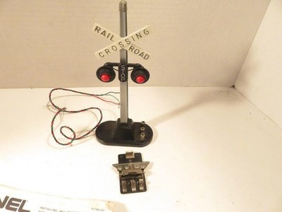 LIONEL TRAINS POST-WAR 154 HIGHWAY FLASHER SIGNAL WORKS GOOD -W/PLATE- EXC.-S31D|297562138499
