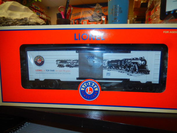Lionel -29937- 2006 Toy Fair Boxcar-New  W3